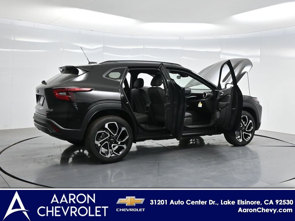 New 2026 Chevrolet Trax RS w/ Driver Confidence Package FWD image 4