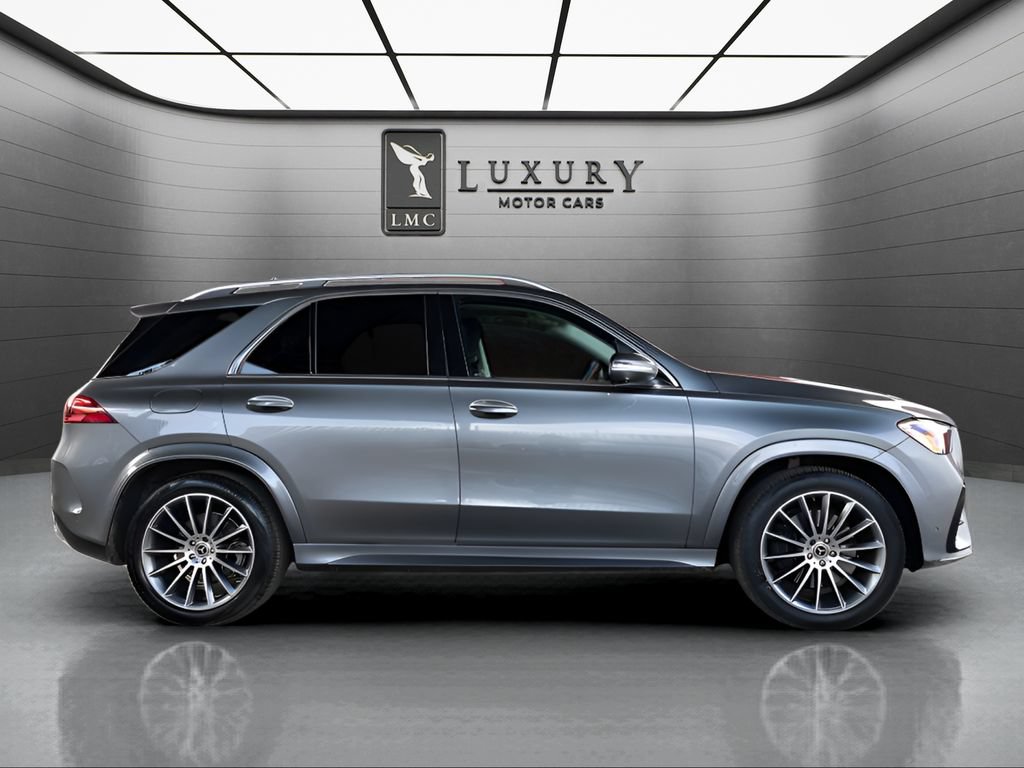 Used 2024 Mercedes-Benz GLE 350 4MATIC image 9