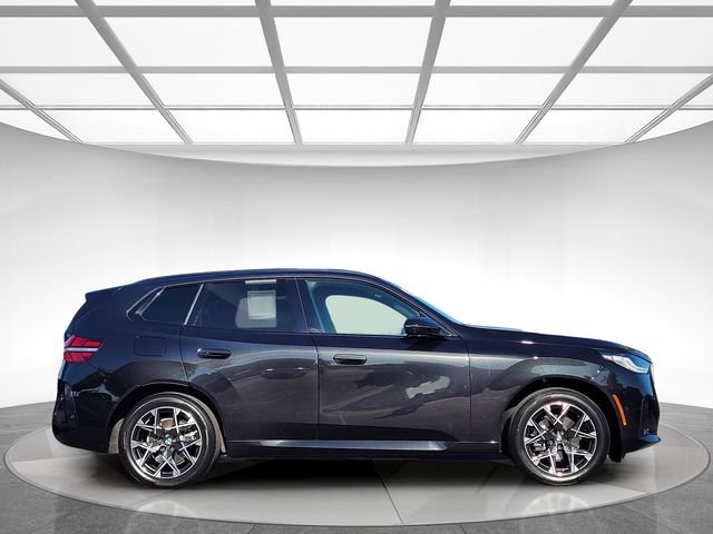 Used 2025 BMW X3 xDrive30i AWD/4WD image 3