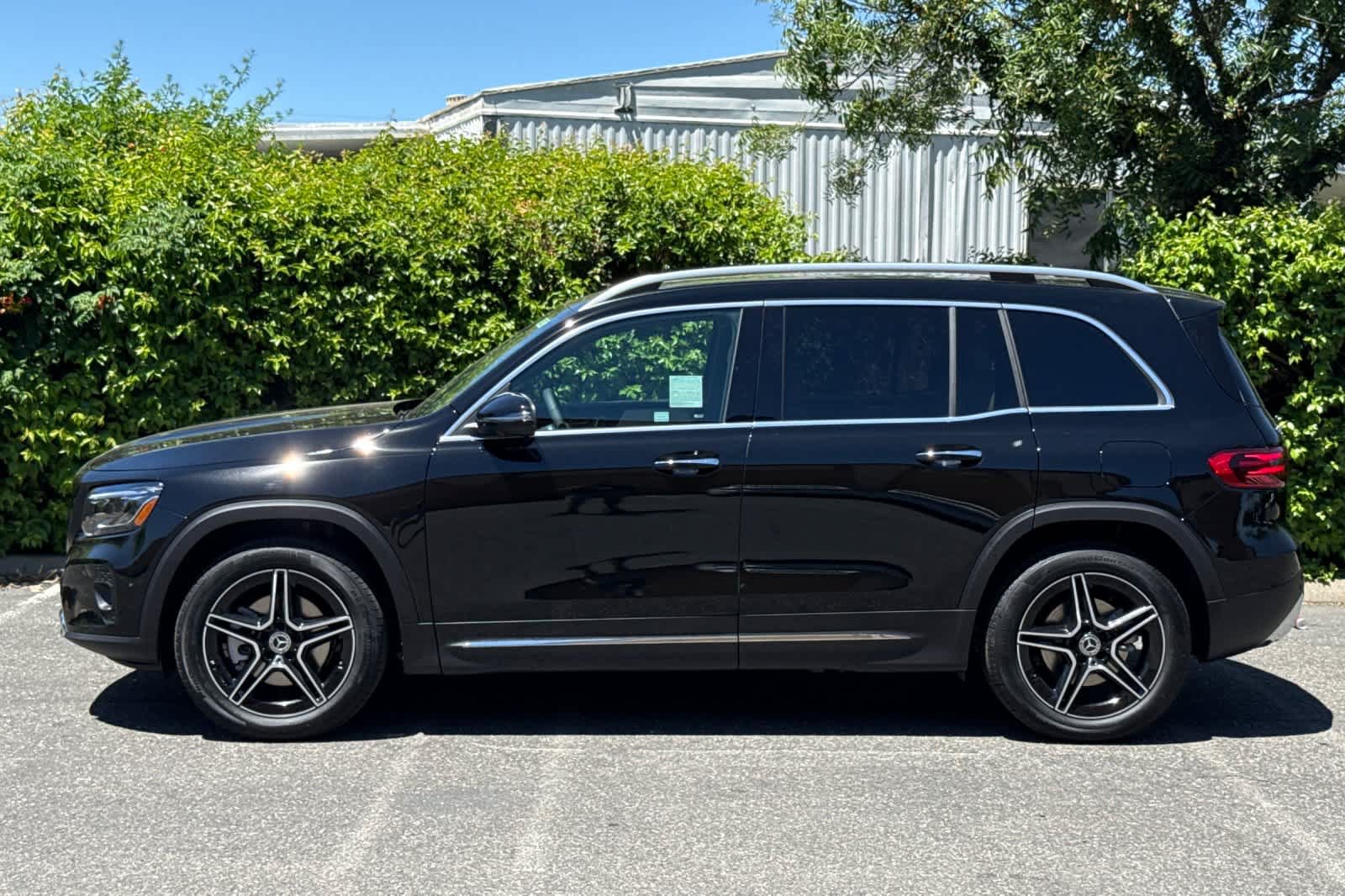 New 2026 Mercedes-Benz GLB 250 image 6