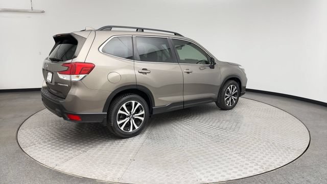 Used 2020 Subaru Forester Limited AWD/4WD image 2