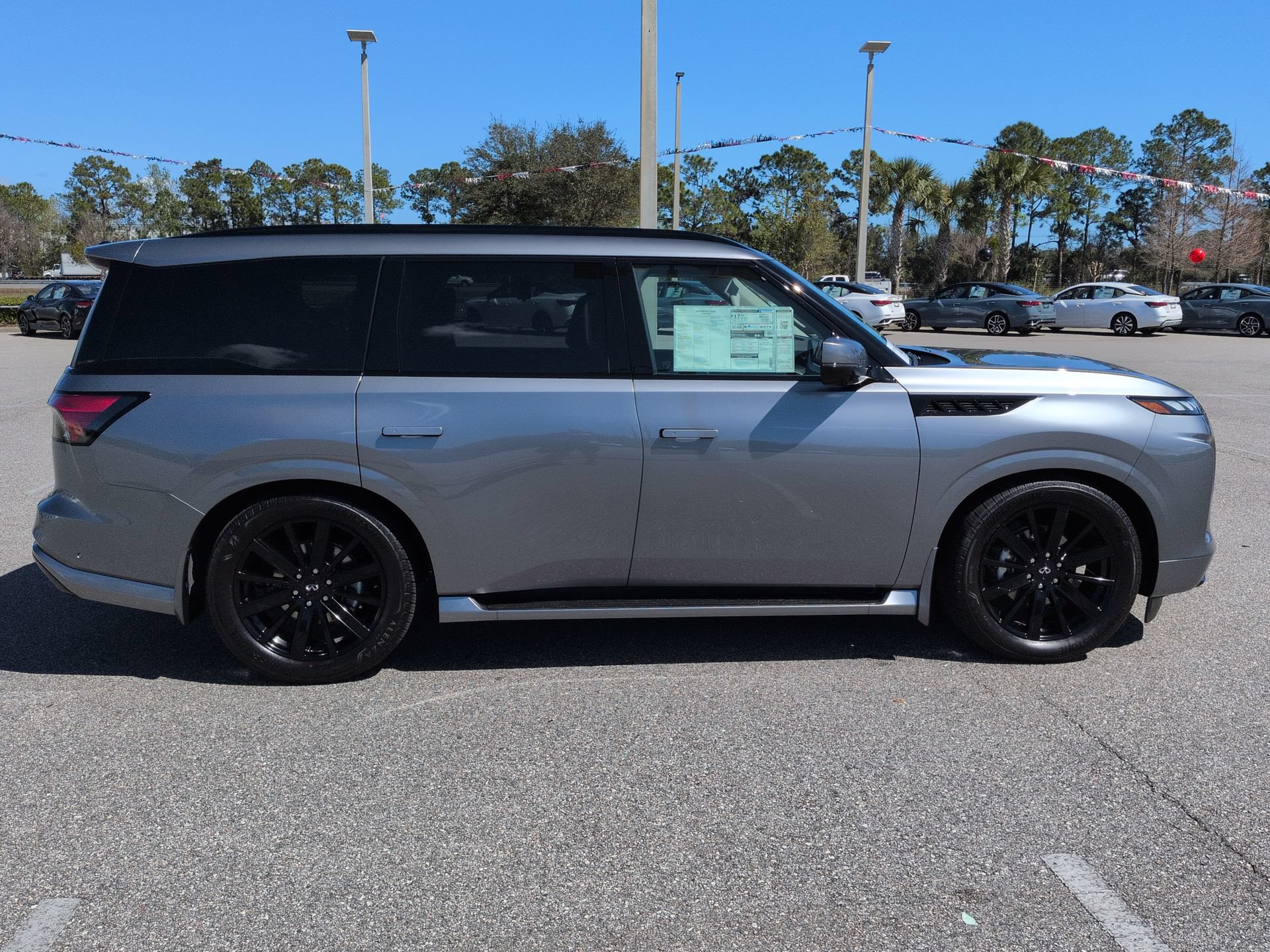 New 2026 INFINITI QX80 Luxe w/ Cargo Package AWD/4WD image 4