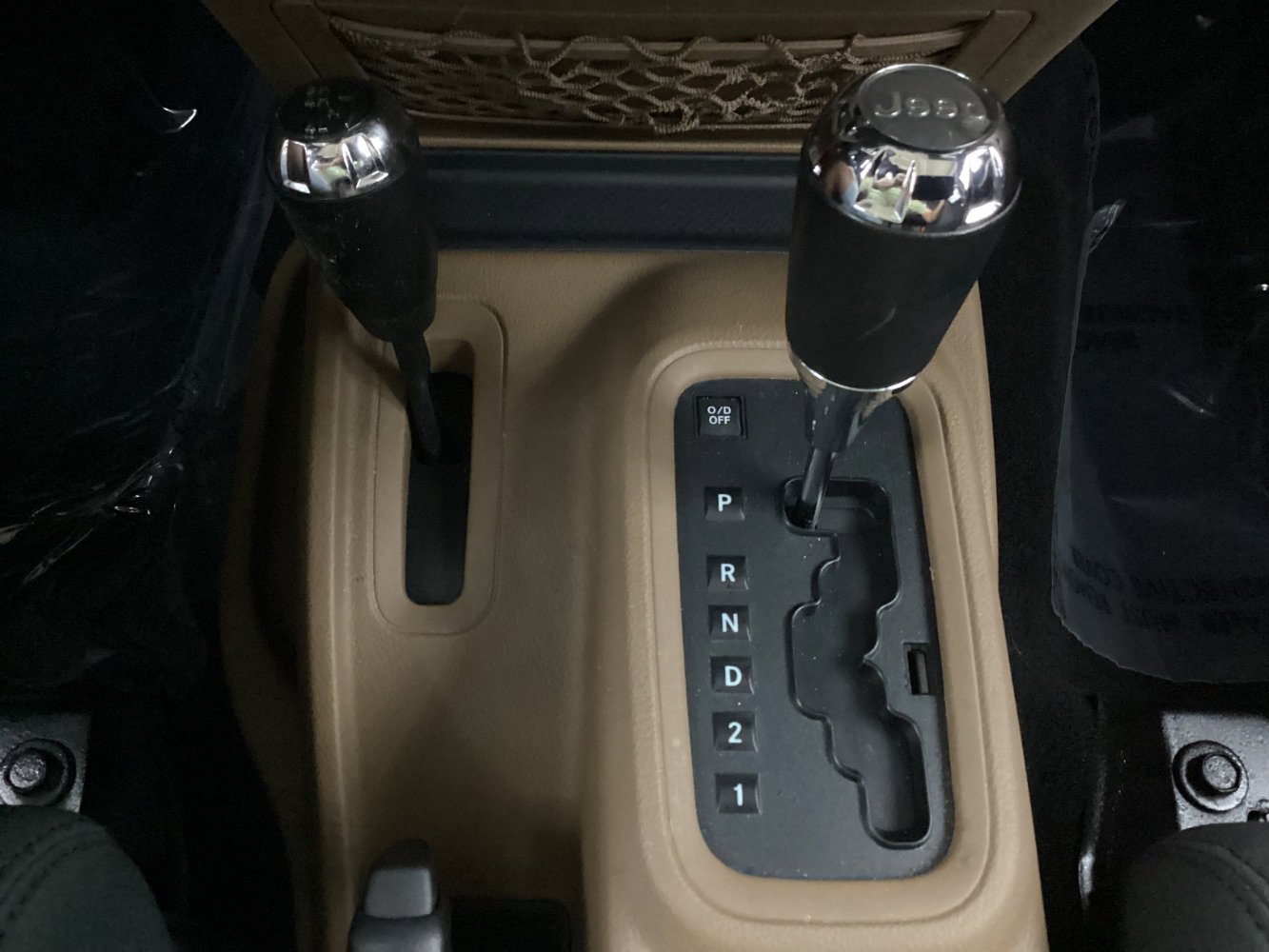 Used 2011 Jeep Wrangler Unlimited Sahara image 36