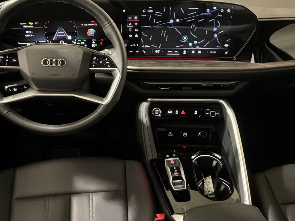Certified 2025 Audi Q5 Premium w/ Convenience Package image 21