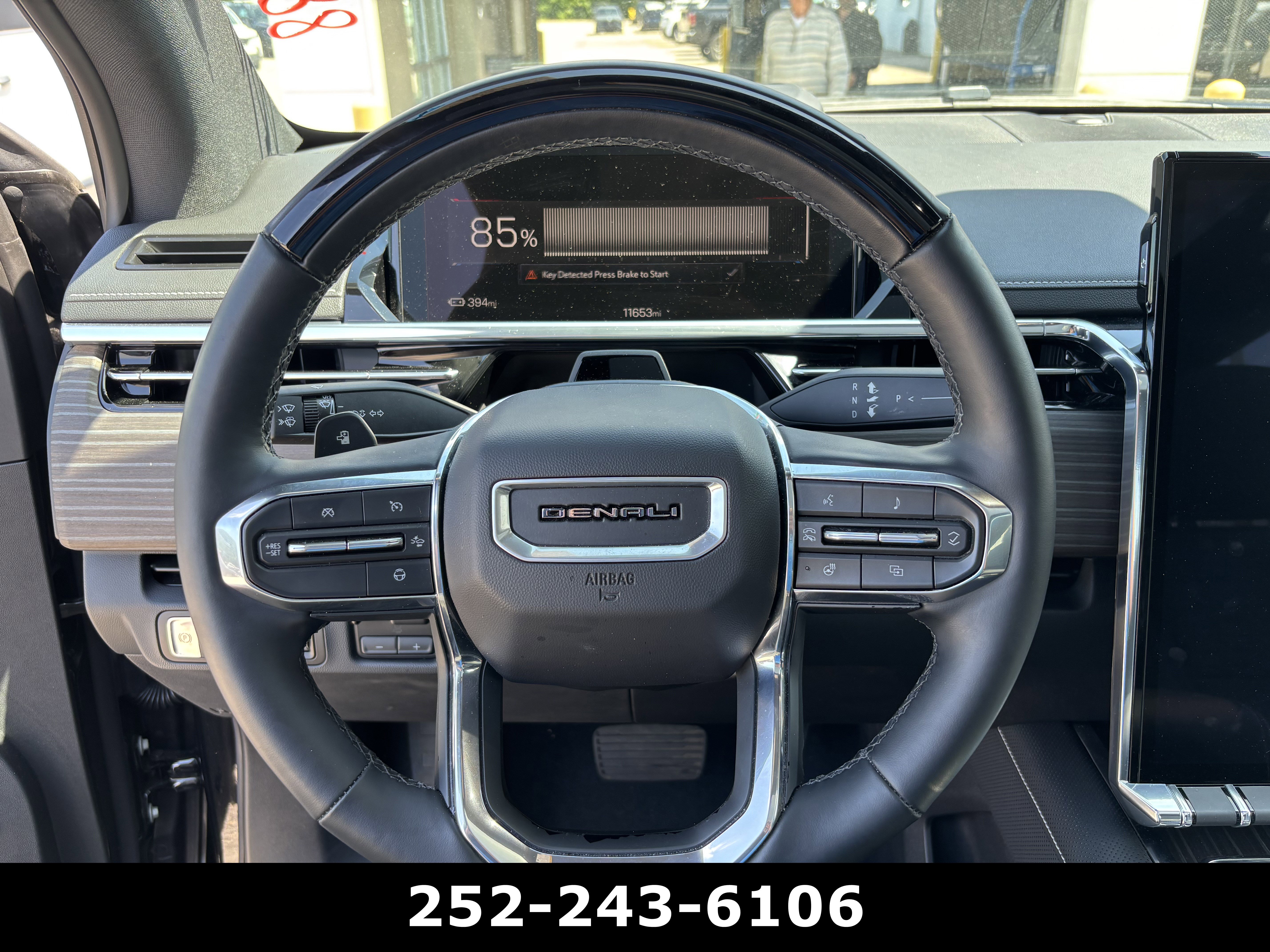 Used 2025 GMC Sierra EV Denali AWD/4WD image 14