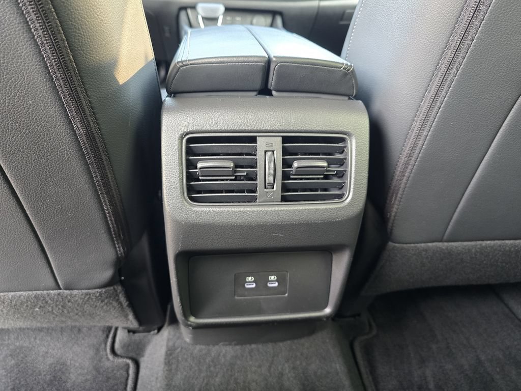 Used 2025 Nissan Rogue SL AWD/4WD image 25