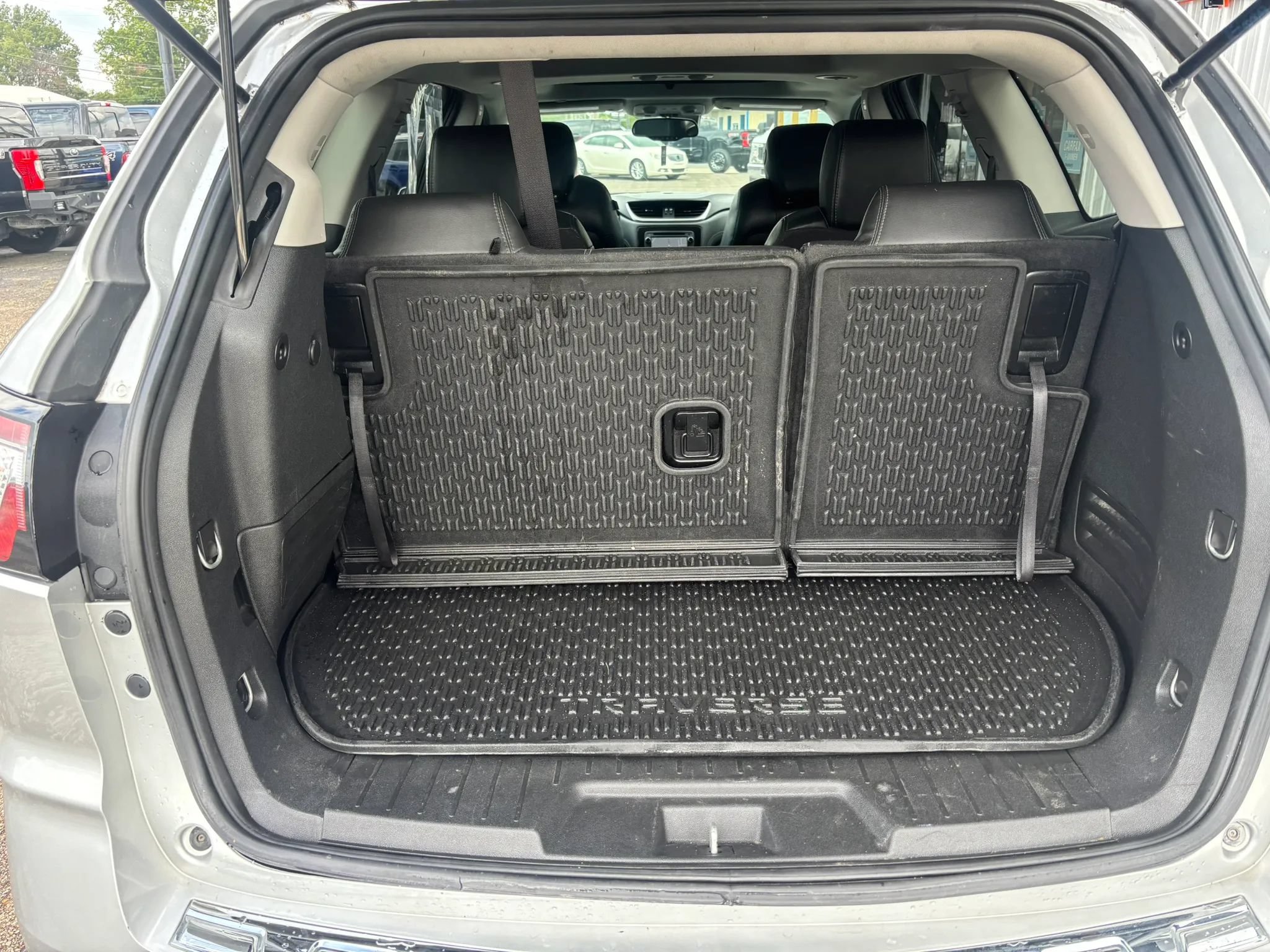 Used 2017 Chevrolet Traverse Premier AWD/4WD image 8