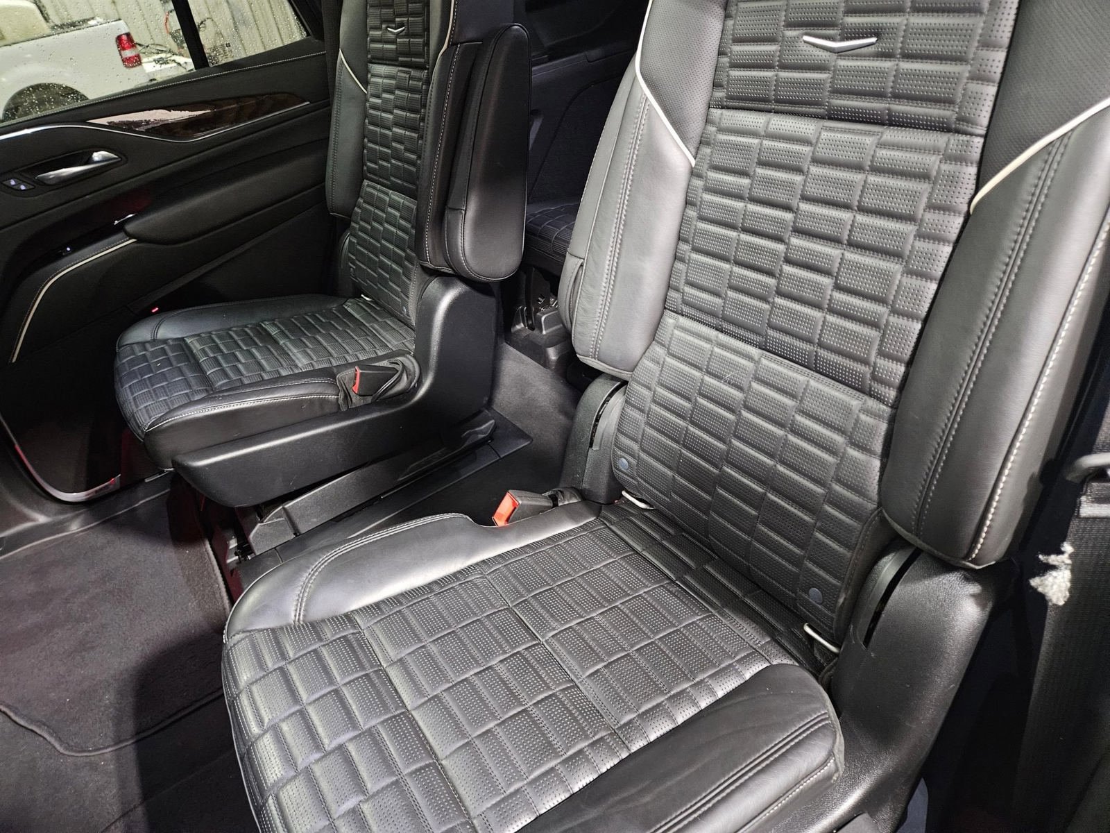 Used 2021 Cadillac Escalade Sport Platinum AWD/4WD image 29
