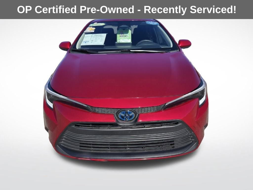 Used 2023 Toyota Corolla LE image 2