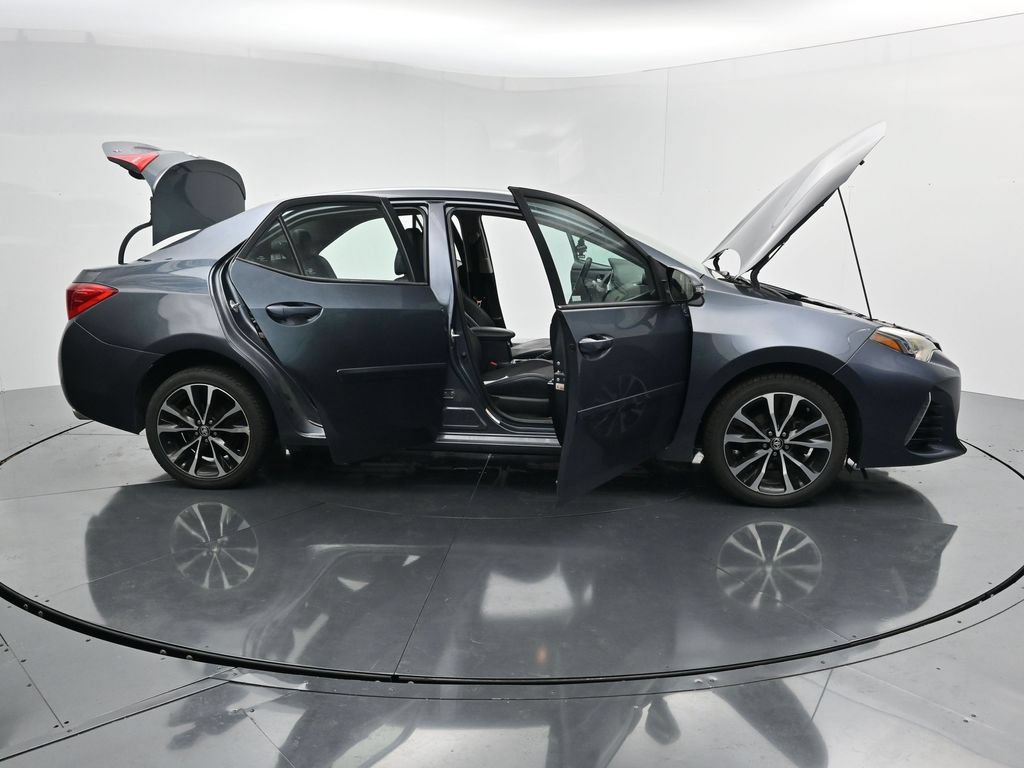 Used 2017 Toyota Corolla SE w/ Carpet Mat Package (TMS) FWD image 33