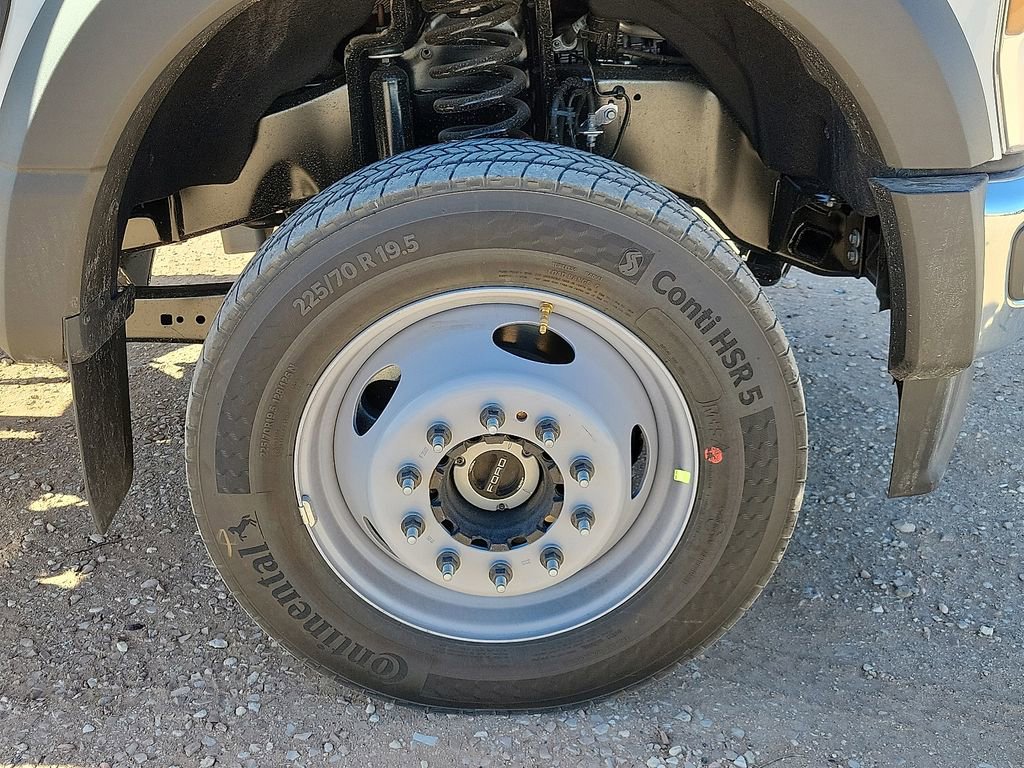 New 2026 Ford F550 4x4 Regular Cab Super Duty image 14