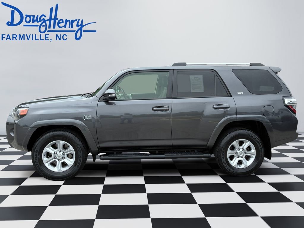 Used 2022 Toyota 4Runner SR5 Premium w/ Moonroof Package RWD image 2