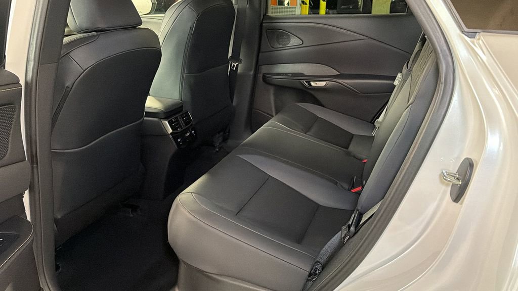 Used 2025 Lexus RX 350 Premium image 16