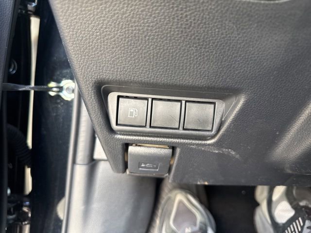 Used 2025 Toyota Prius LE image 23