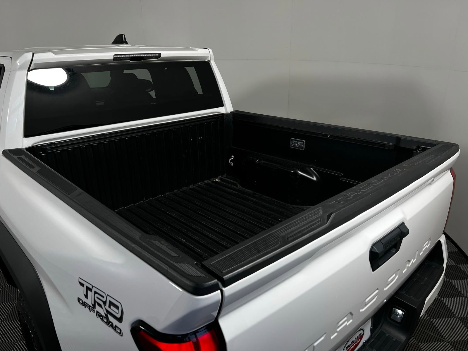 Certified 2024 Toyota Tacoma TRD Off-Road image 24