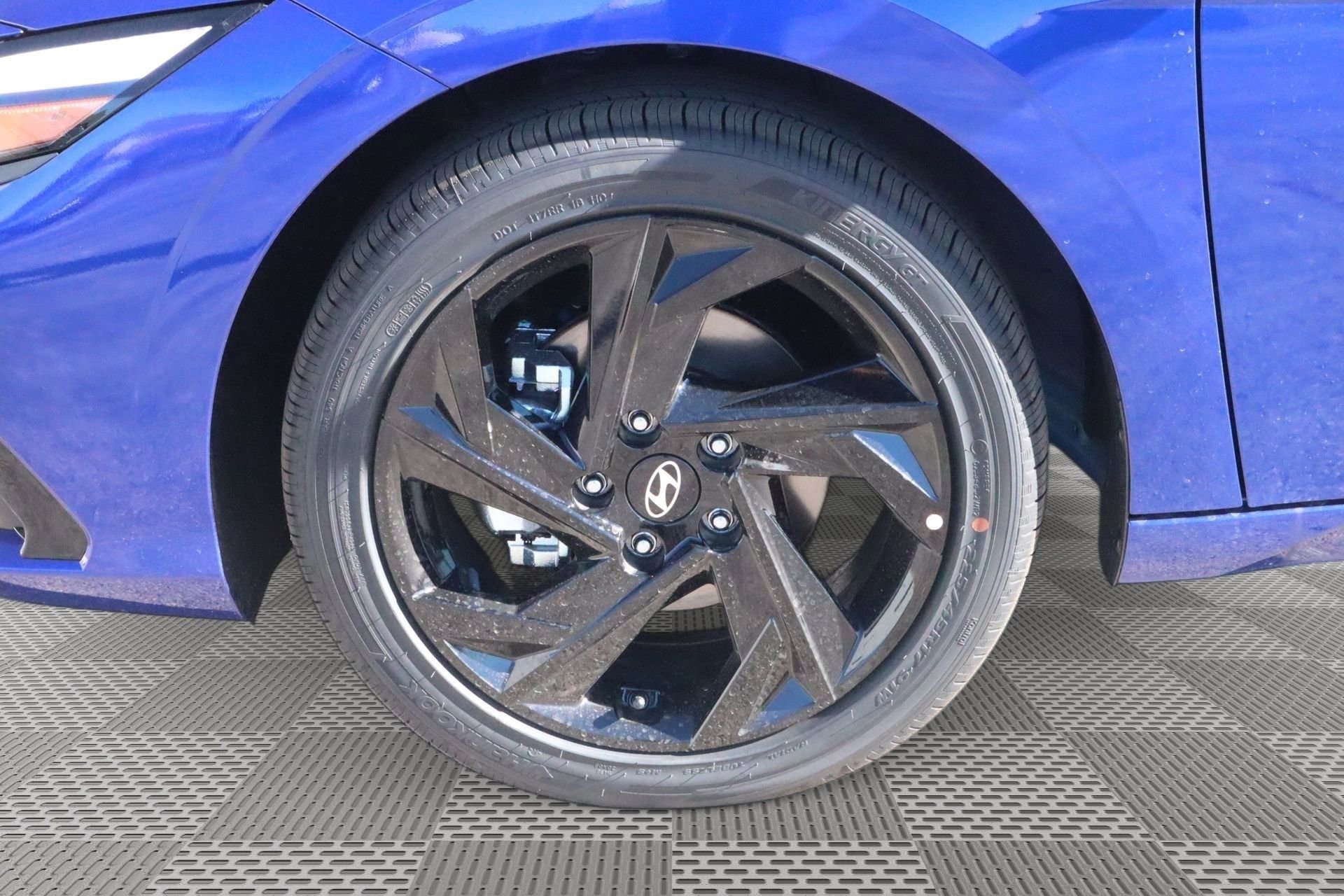 New 2026 Hyundai Elantra SEL Sport image 4