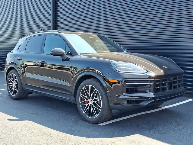 Certified 2026 Porsche Cayenne S AWD/4WD image 9