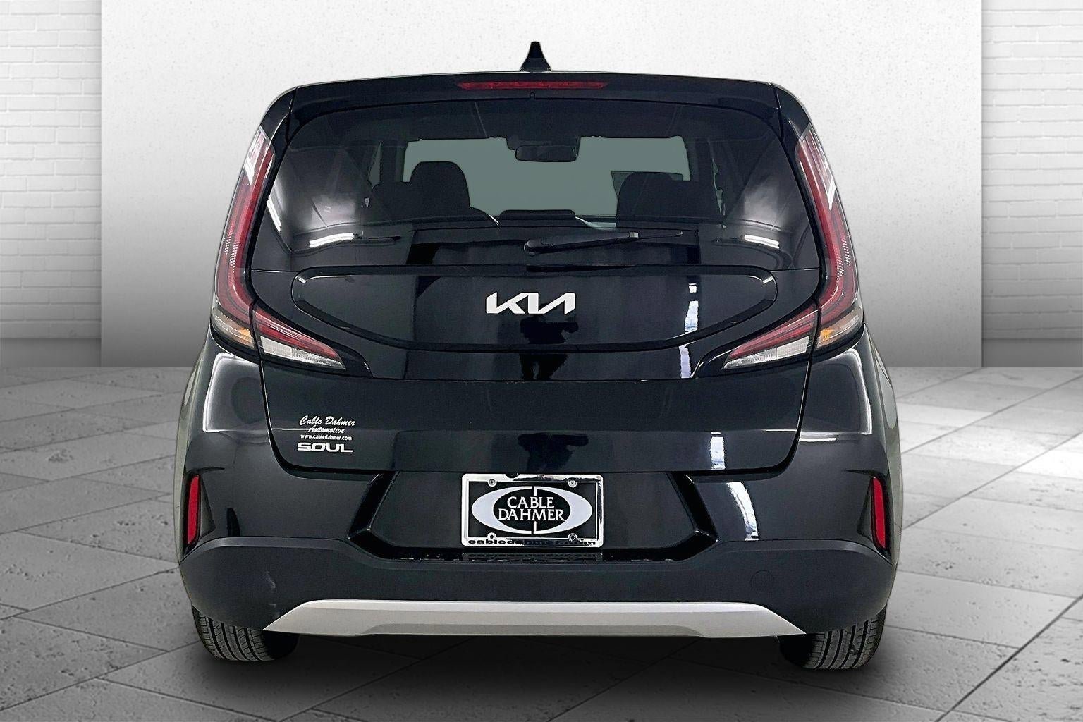 Used 2024 Kia Soul LX w/ Option Group 015 image 6