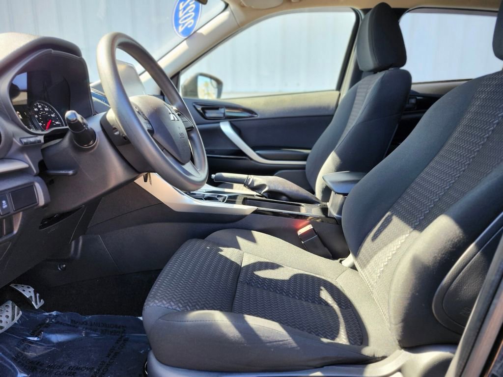 Used 2022 Mitsubishi Eclipse Cross LE image 16