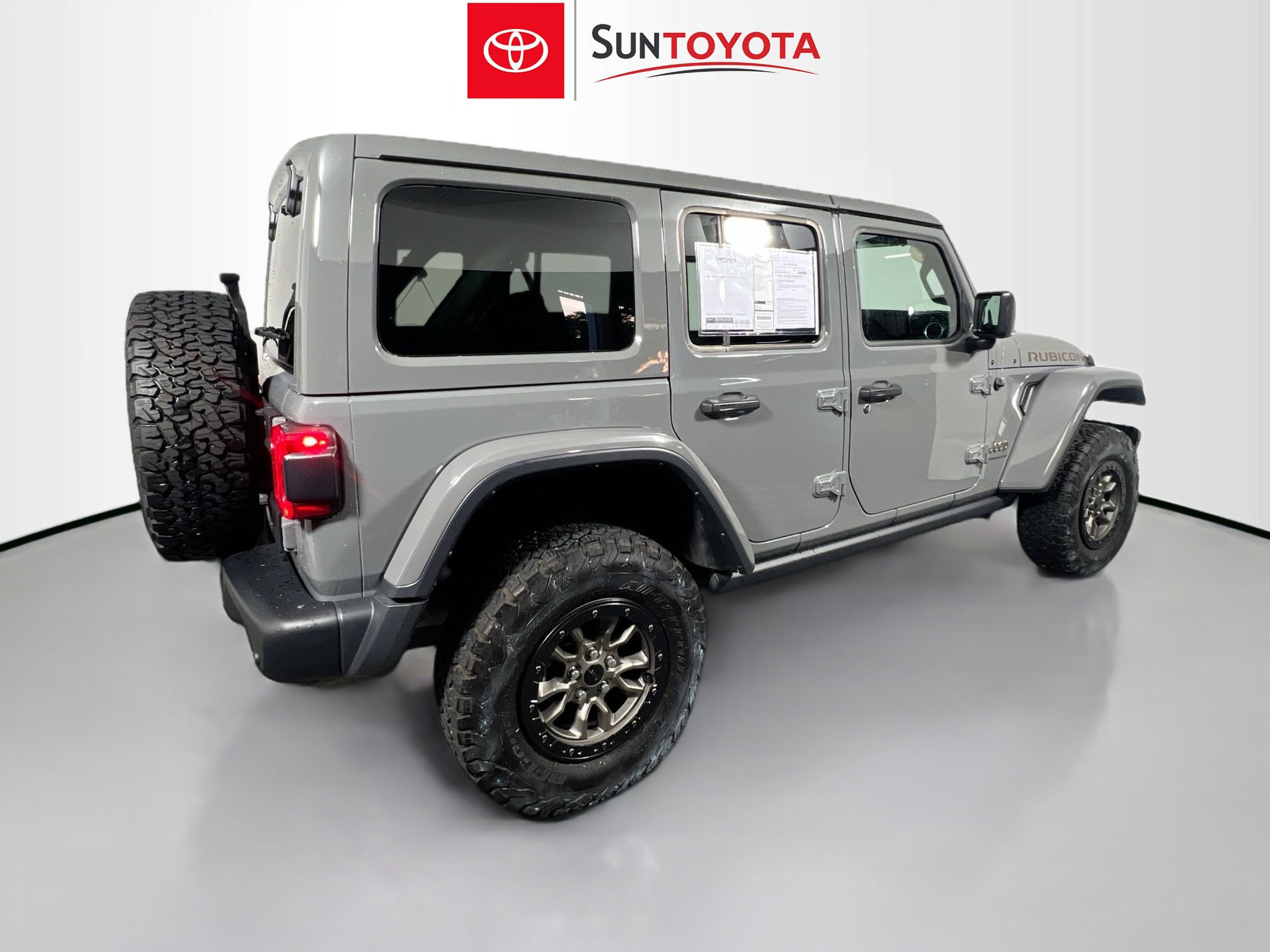 Used 2023 Jeep Wrangler Unlimited Rubicon 392 w/ Trailer Tow Package AWD/4WD image 4