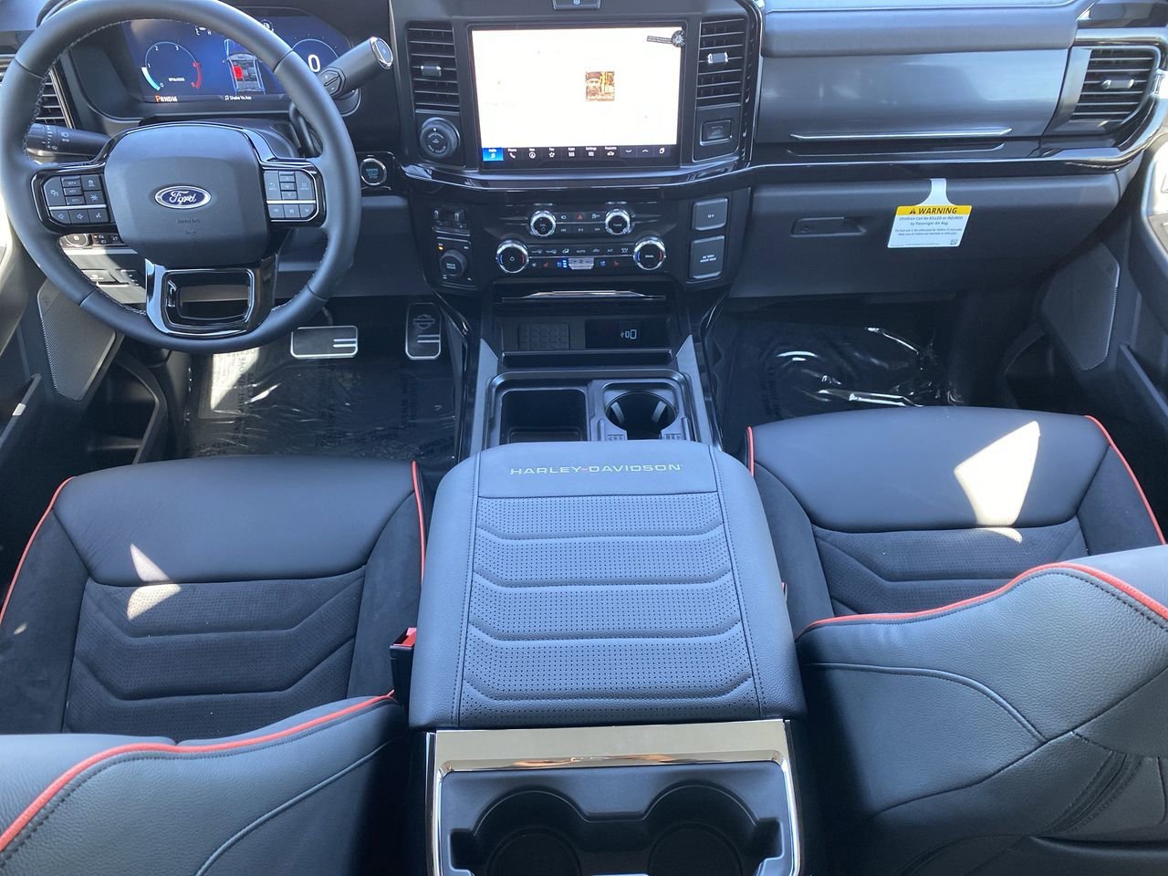 New 2026 Ford F250 Lariat w/ Black Appearance Package image 11