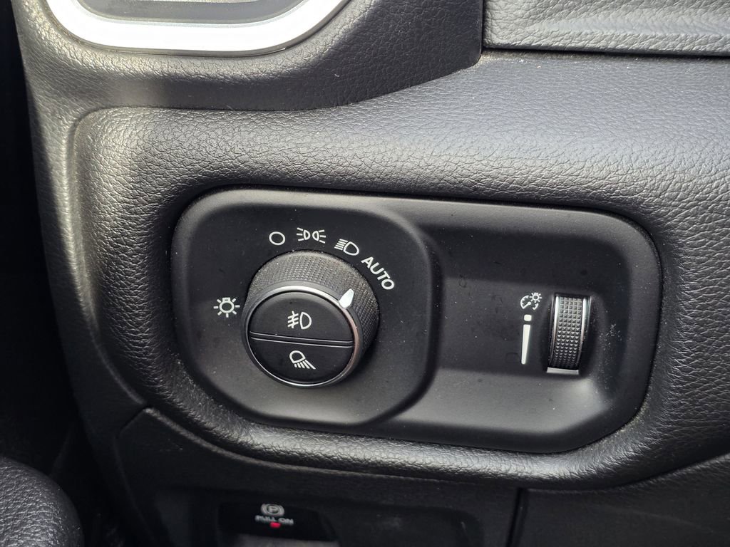 Used 2023 RAM 1500 Lone Star AWD/4WD image 34