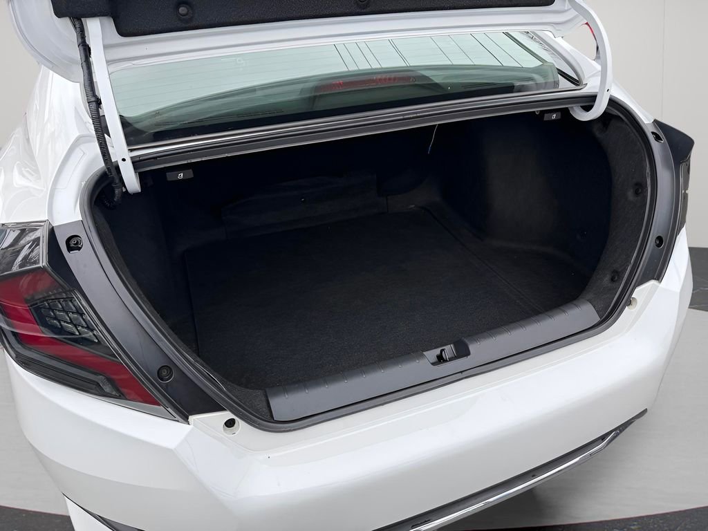 Used 2019 Honda Civic EX image 28