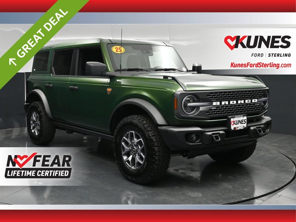 Used 2025 Ford Bronco Badlands AWD/4WD image 1