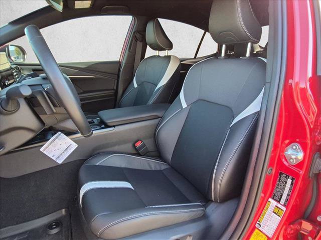 Used 2026 Toyota Camry SE FWD image 10