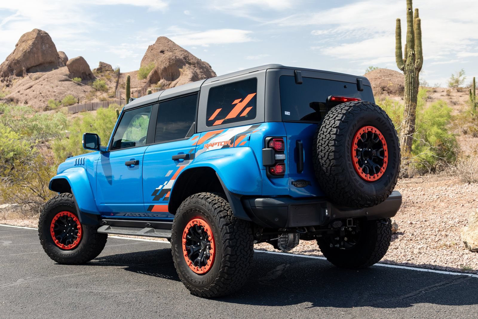 Used 2024 Ford Bronco Raptor AWD/4WD image 13