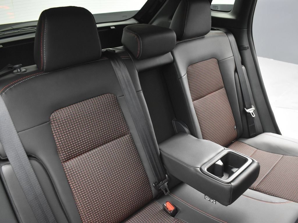 New 2026 Nissan Kicks SR FWD image 22