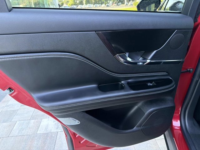 Certified 2024 Lincoln Corsair Reserve w/ Equipment Group 201A FWD image 17