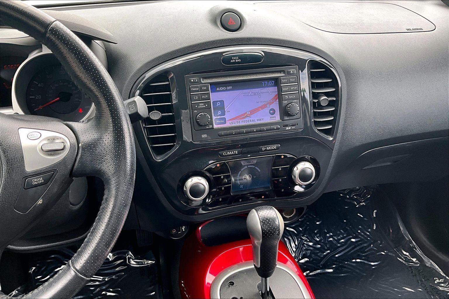 Used 2011 Nissan Juke SL AWD/4WD image 9