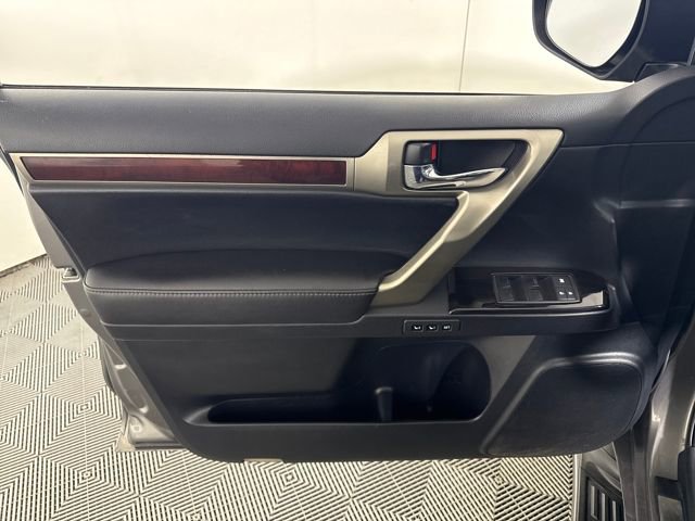 Used 2010 Lexus GX 460 image 18