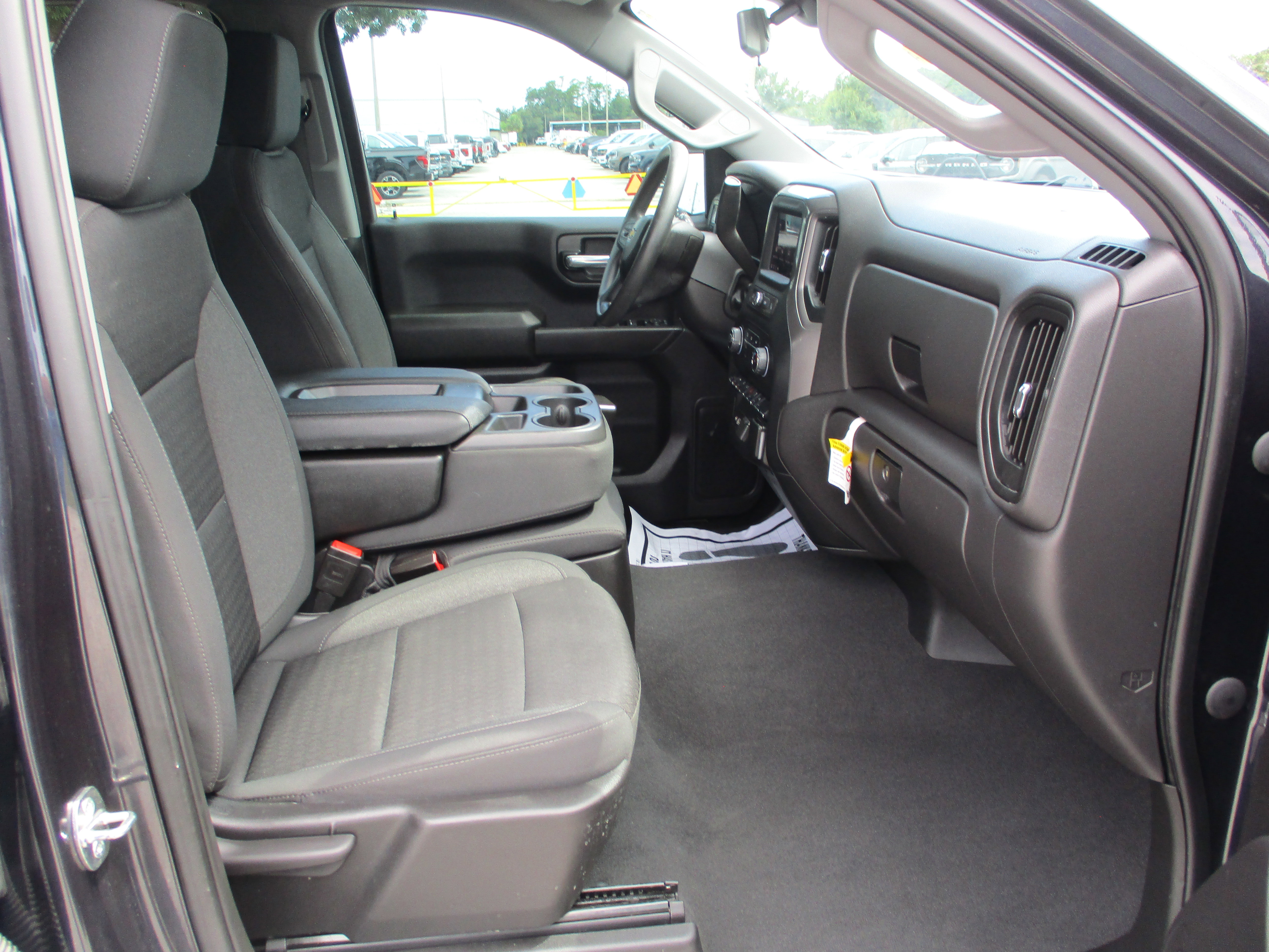 Used 2023 Chevrolet Silverado 1500 Custom image 19