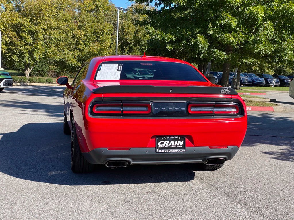 Used 2017 Dodge Challenger R/T Scat Pack w/ Leather Interior Group RWD image 5