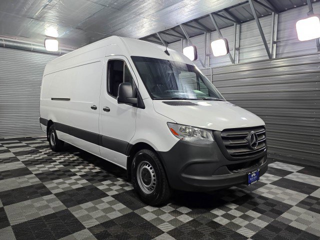 Used 2023 Mercedes-Benz Sprinter 2500 image 4