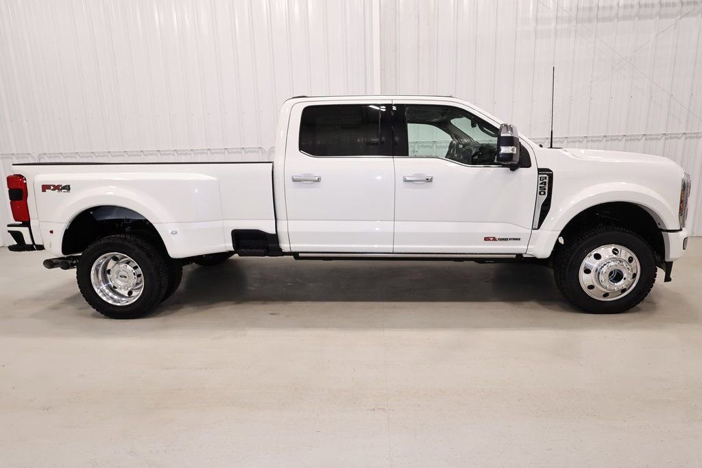 New 2026 Ford F450 Platinum w/ Platinum Plus Package image 2