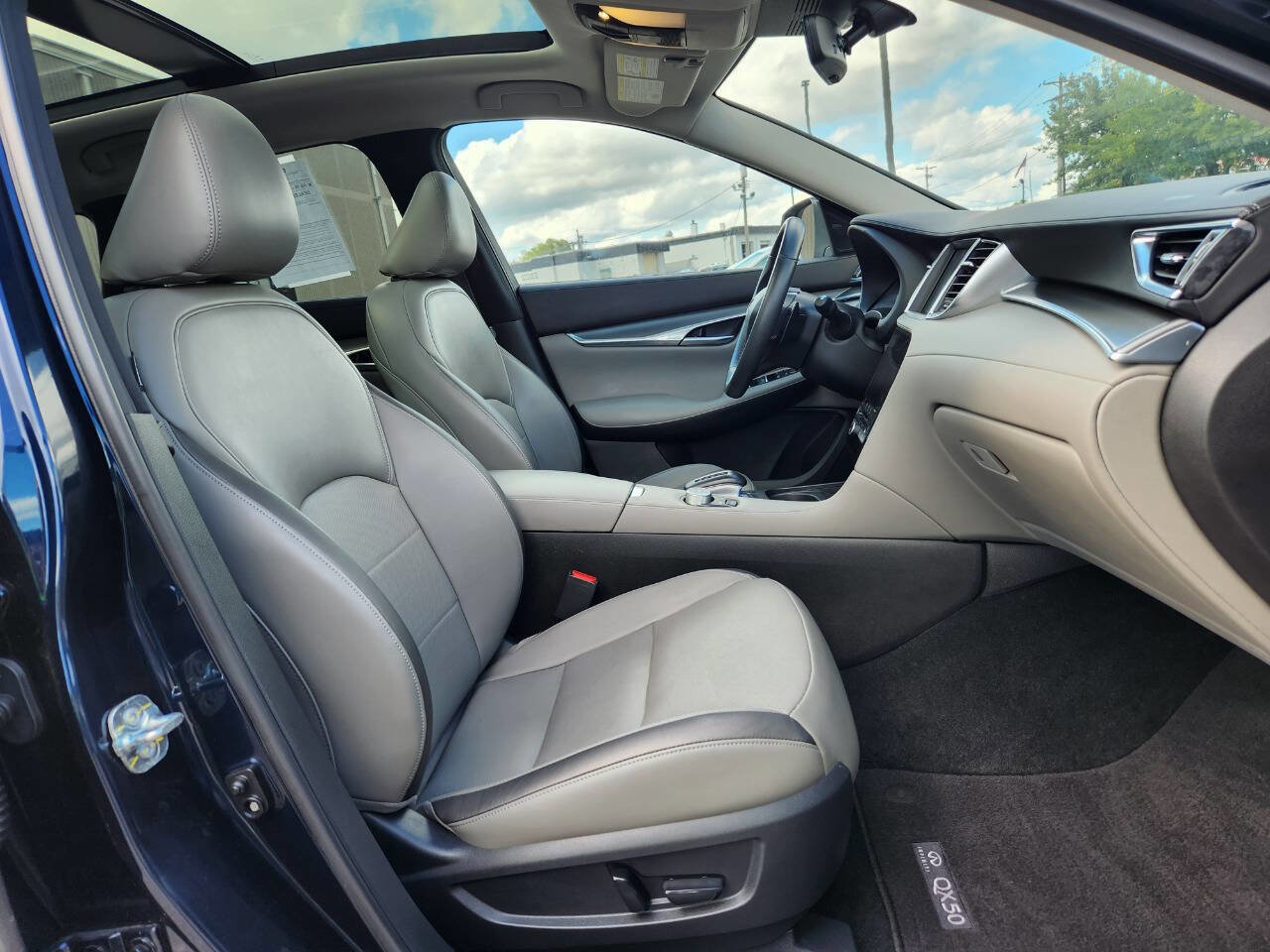 Used 2023 INFINITI QX50 Luxe image 14