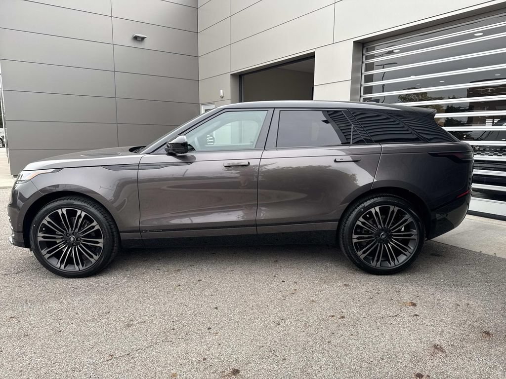 New 2026 Land Rover Range Rover Velar Belgravia AWD/4WD image 4