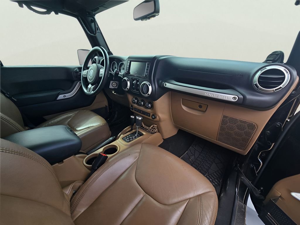 Used 2013 Jeep Wrangler Unlimited Sahara w/ Connectivity Group image 58