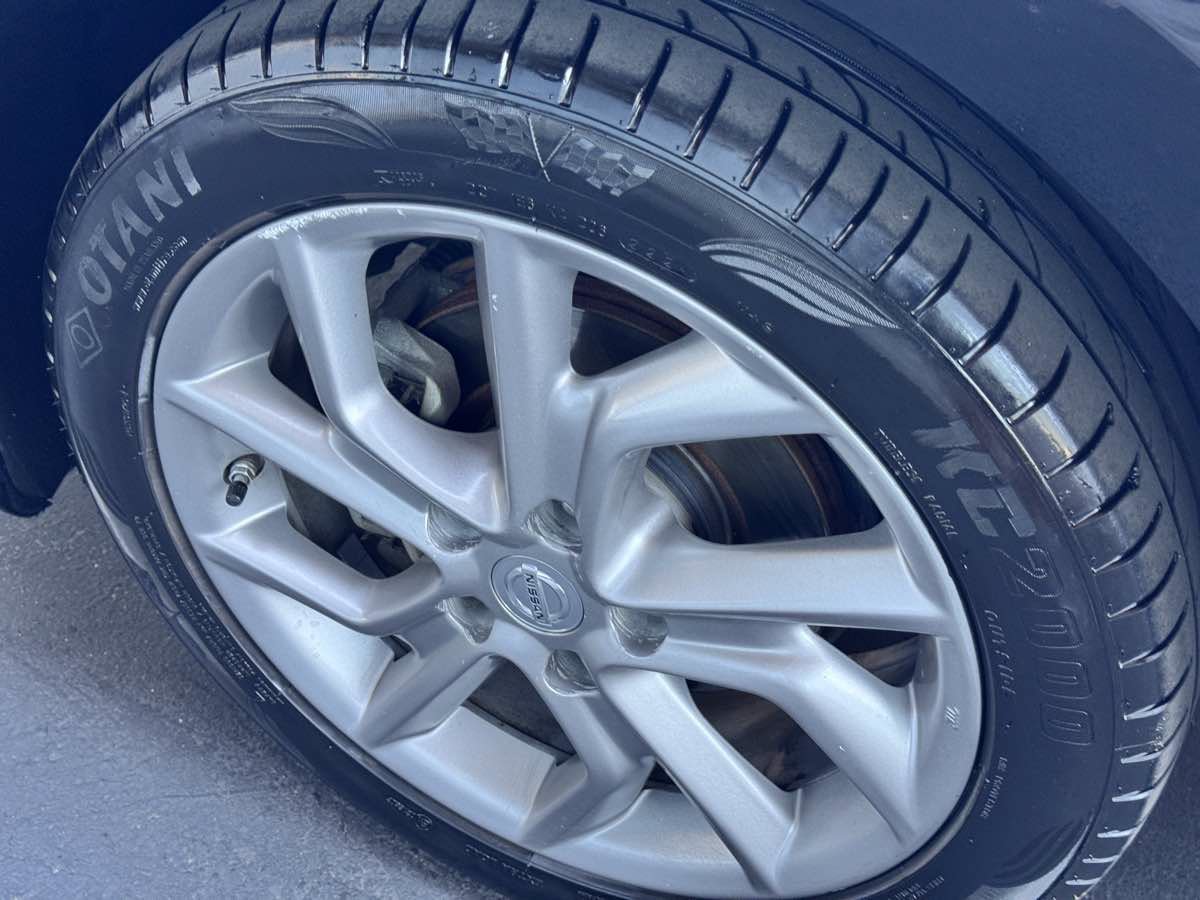 Used 2014 Nissan Sentra SR w/ Protection Package FWD image 23