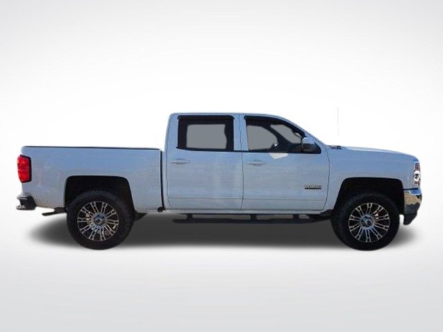 Used 2018 Chevrolet Silverado 1500 LT w/ Texas Edition RWD image 13