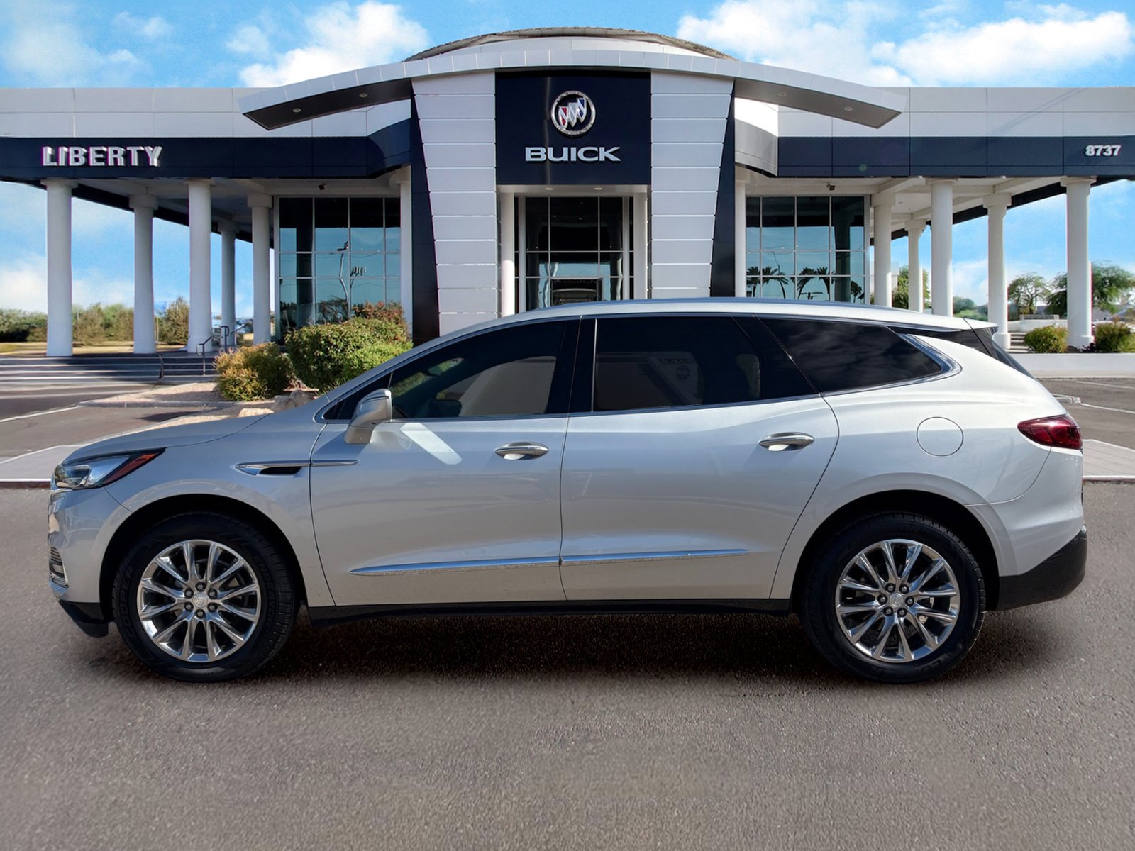 Used 2020 Buick Enclave Premium w/ Surround and Sites Package FWD image 7