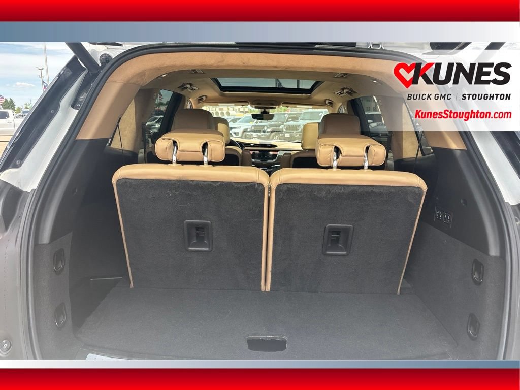 Used 2022 Cadillac XT6 Premium Luxury w/ Platinum Package AWD/4WD image 28