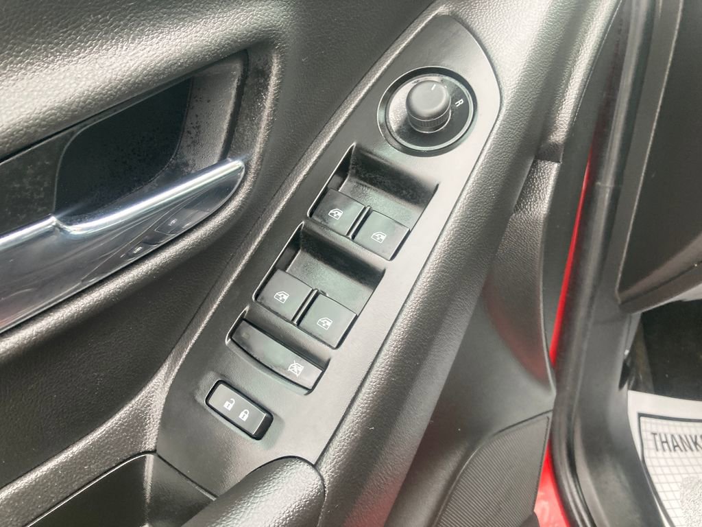 Used 2020 Chevrolet Trax LT w/ LT Convenience Package image 14