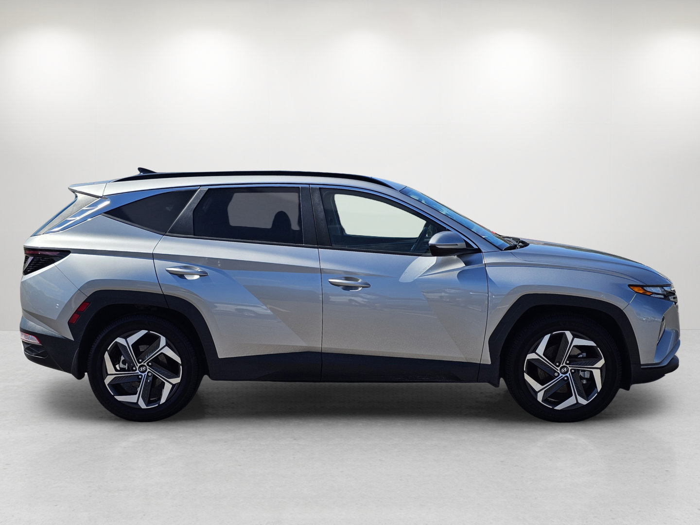 Used 2024 Hyundai Tucson SEL w/ Convenience Package FWD image 4