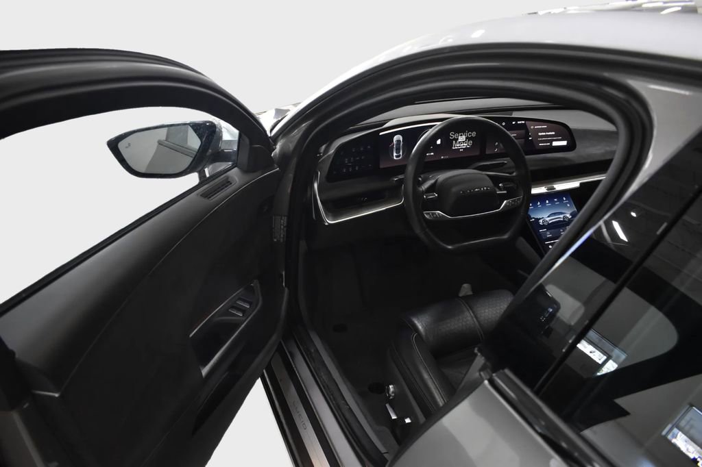 Used 2023 Lucid Air Grand Touring image 16