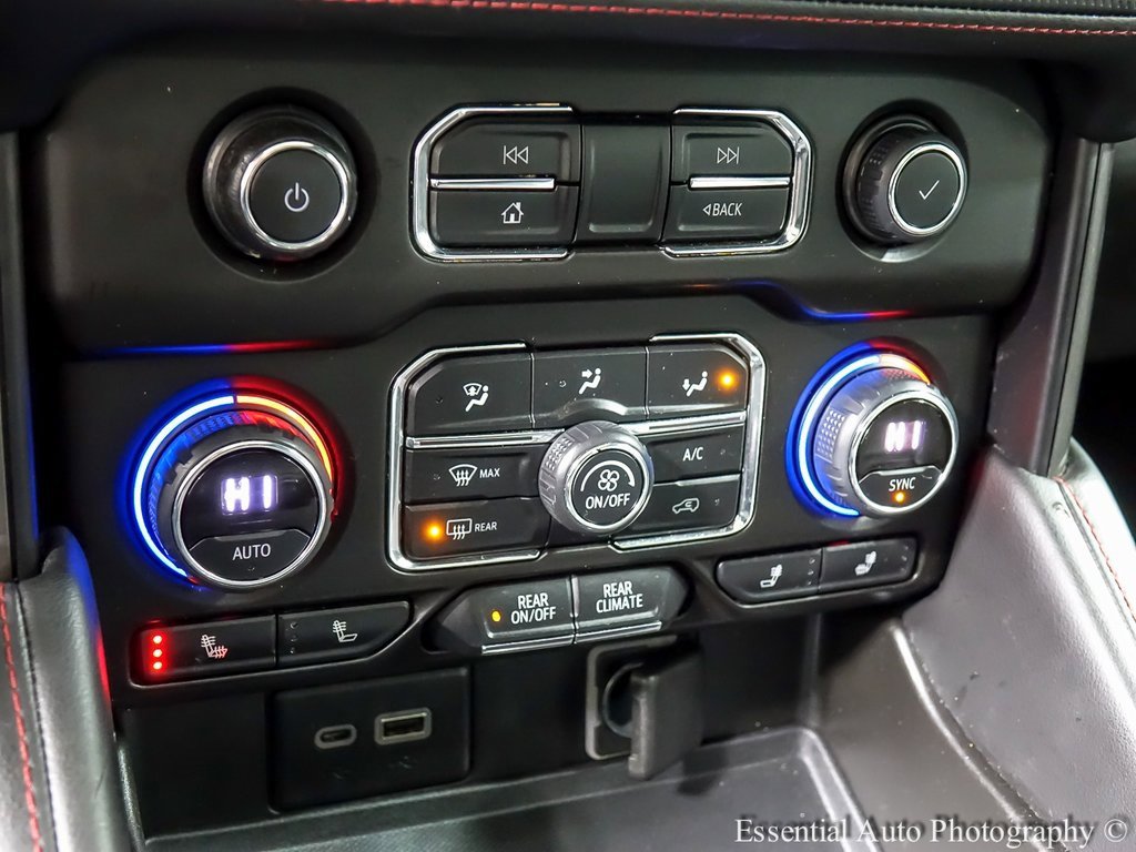 Used 2021 Chevrolet Suburban RST image 18