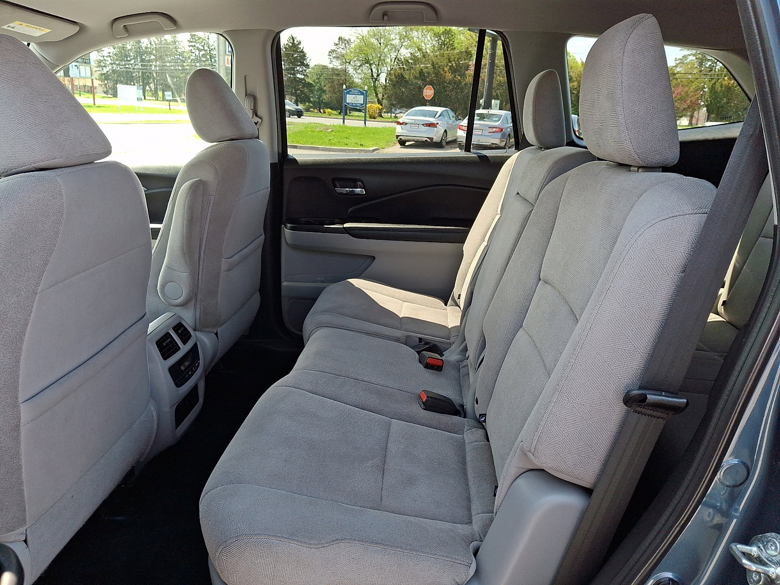 Used 2021 Honda Pilot EX image 10